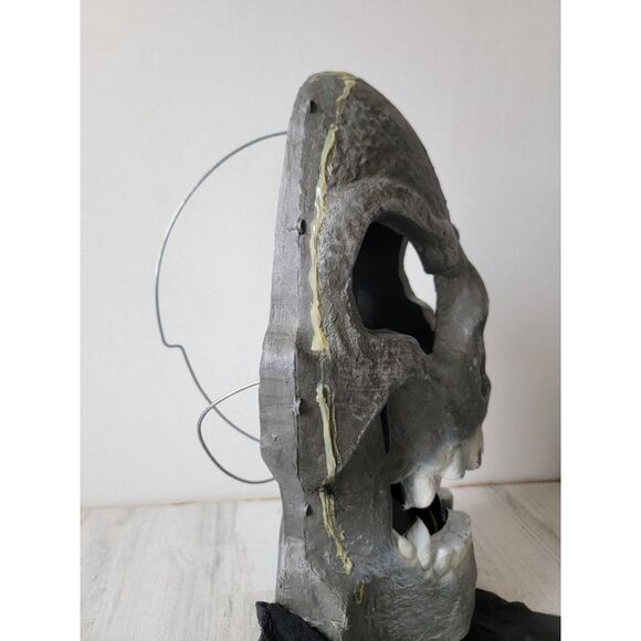 Gemmy large AS IS  animated skeleton face Halloween prop decor scary - Picture 11 of 16